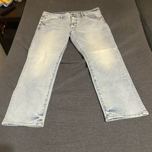 36x30 American Eagle slim straight jeans in light wash
